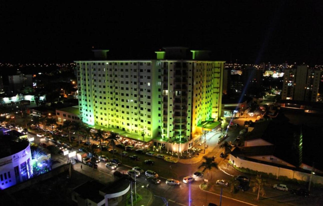 Prive Boulevard Калдас Новас Екстериор снимка